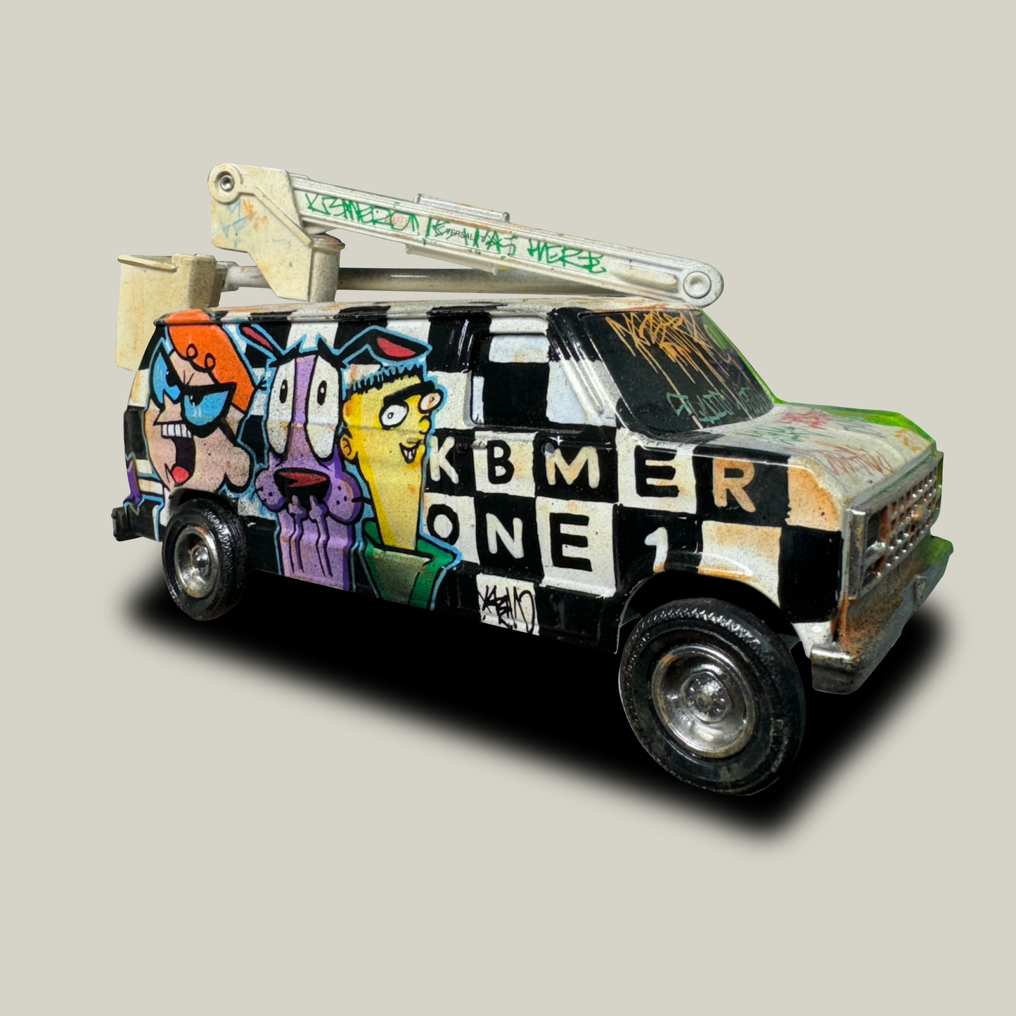 Cartoon Network / Nickelodeon Graffiti Painted Van (1 of 1)