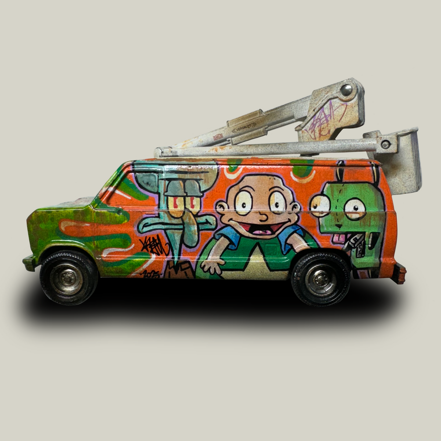 Cartoon Network / Nickelodeon Graffiti Painted Van (1 of 1)