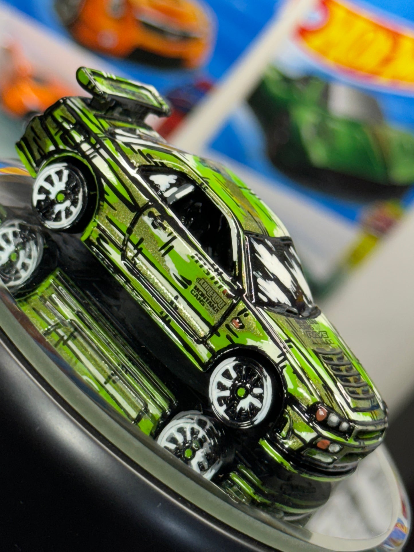 Manga Hot Wheels Nissan Skykine GT-R R34 (1 of 1)