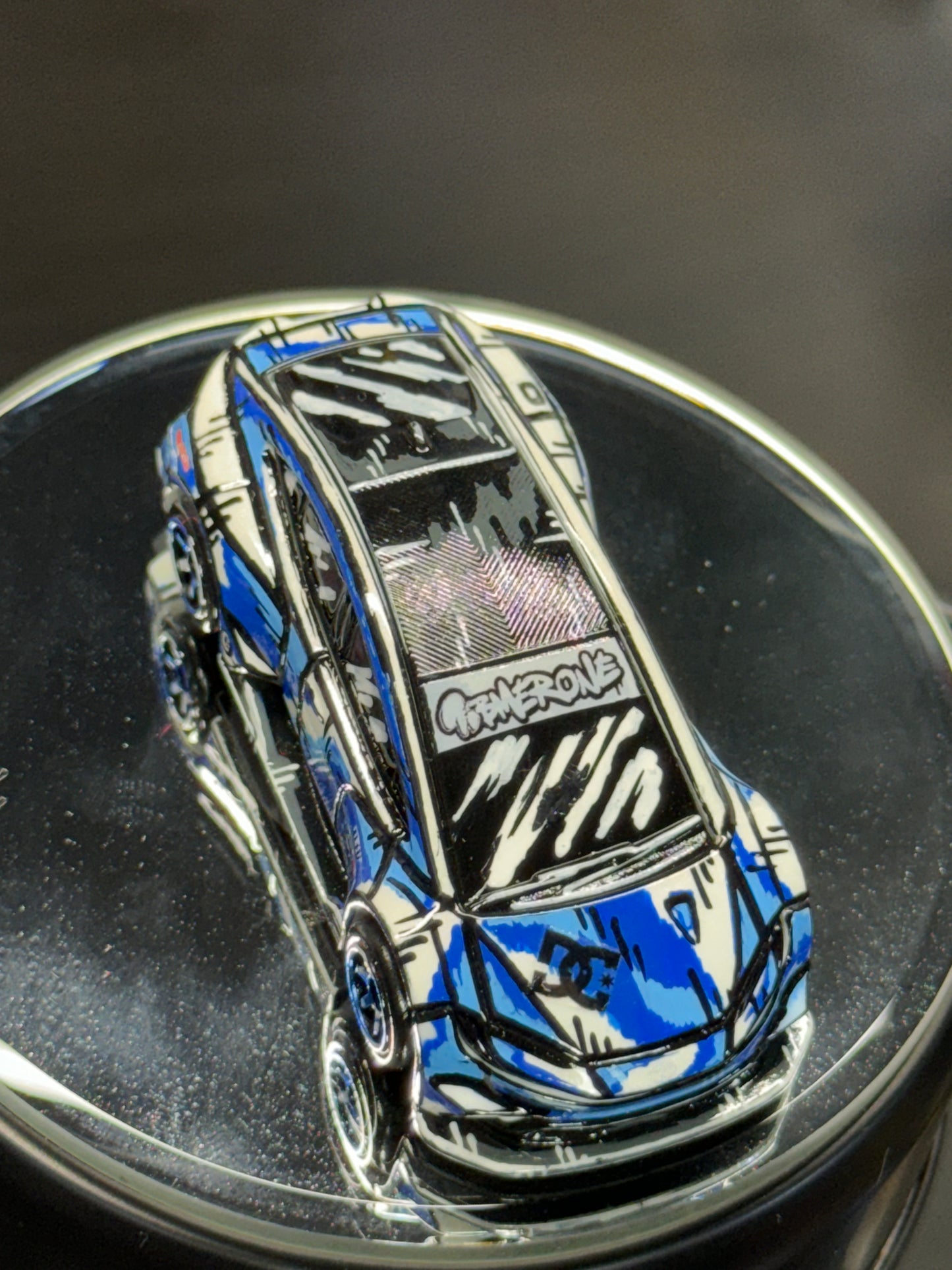Manga Hot Wheels Toyota Prius (1 of 1)