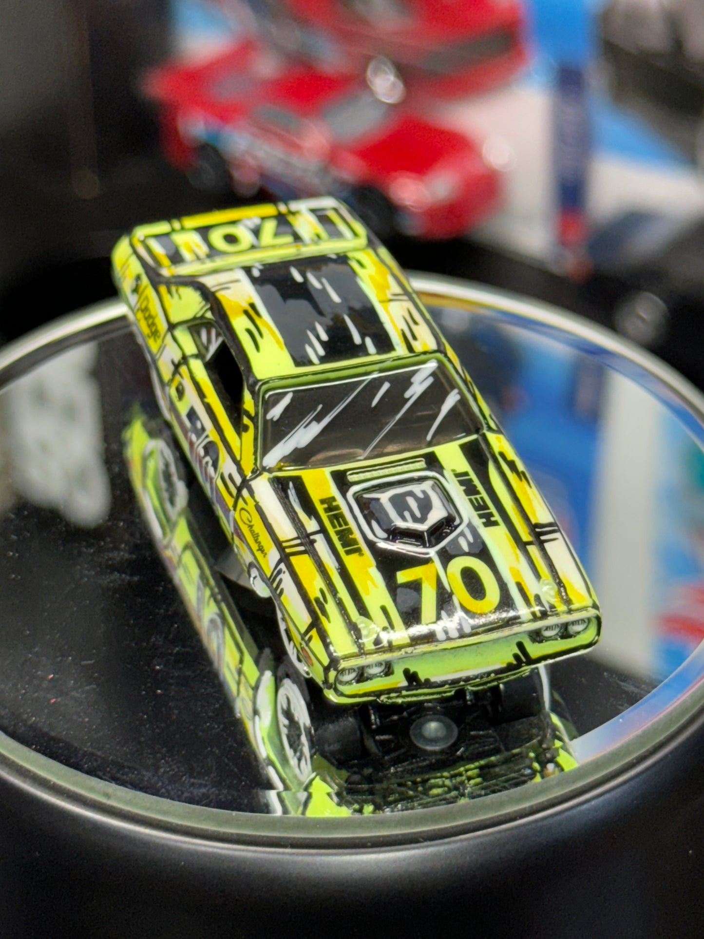 Manga Hot Wheels Neon Speeders 70 Dodge Challenger(1 of 1)