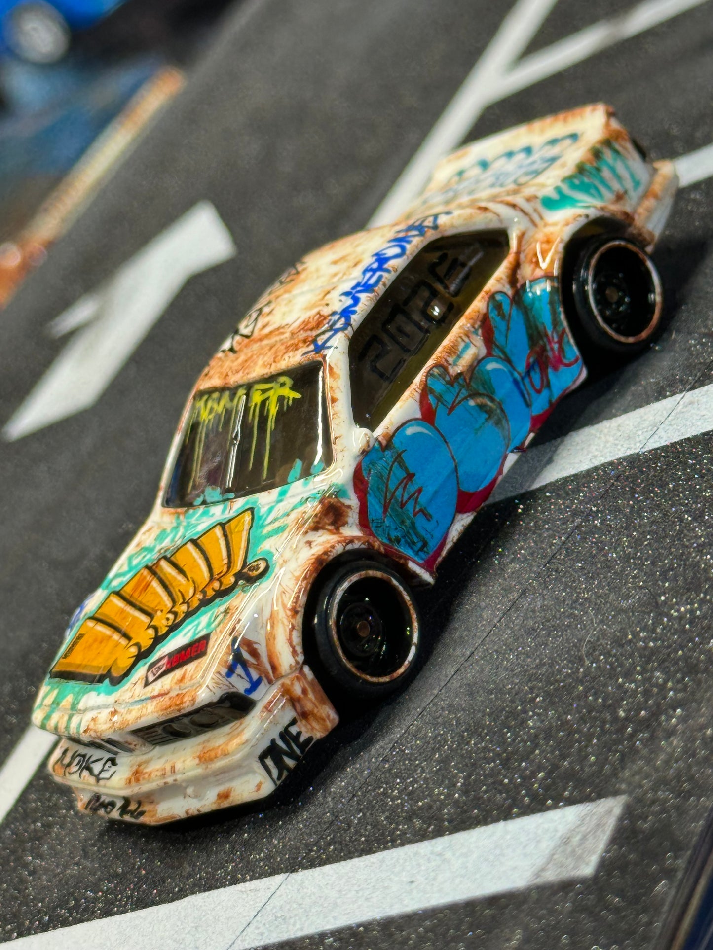 Graffiti BMW 635 Hot Wheels (1 of 1)
