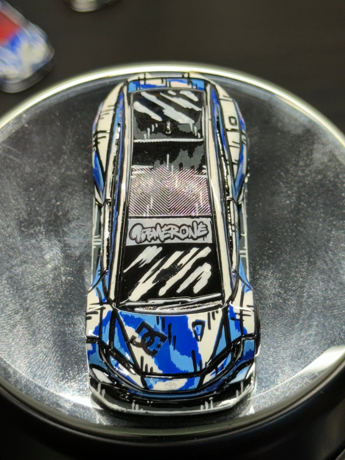 Manga Hot Wheels Toyota Prius (1 of 1)