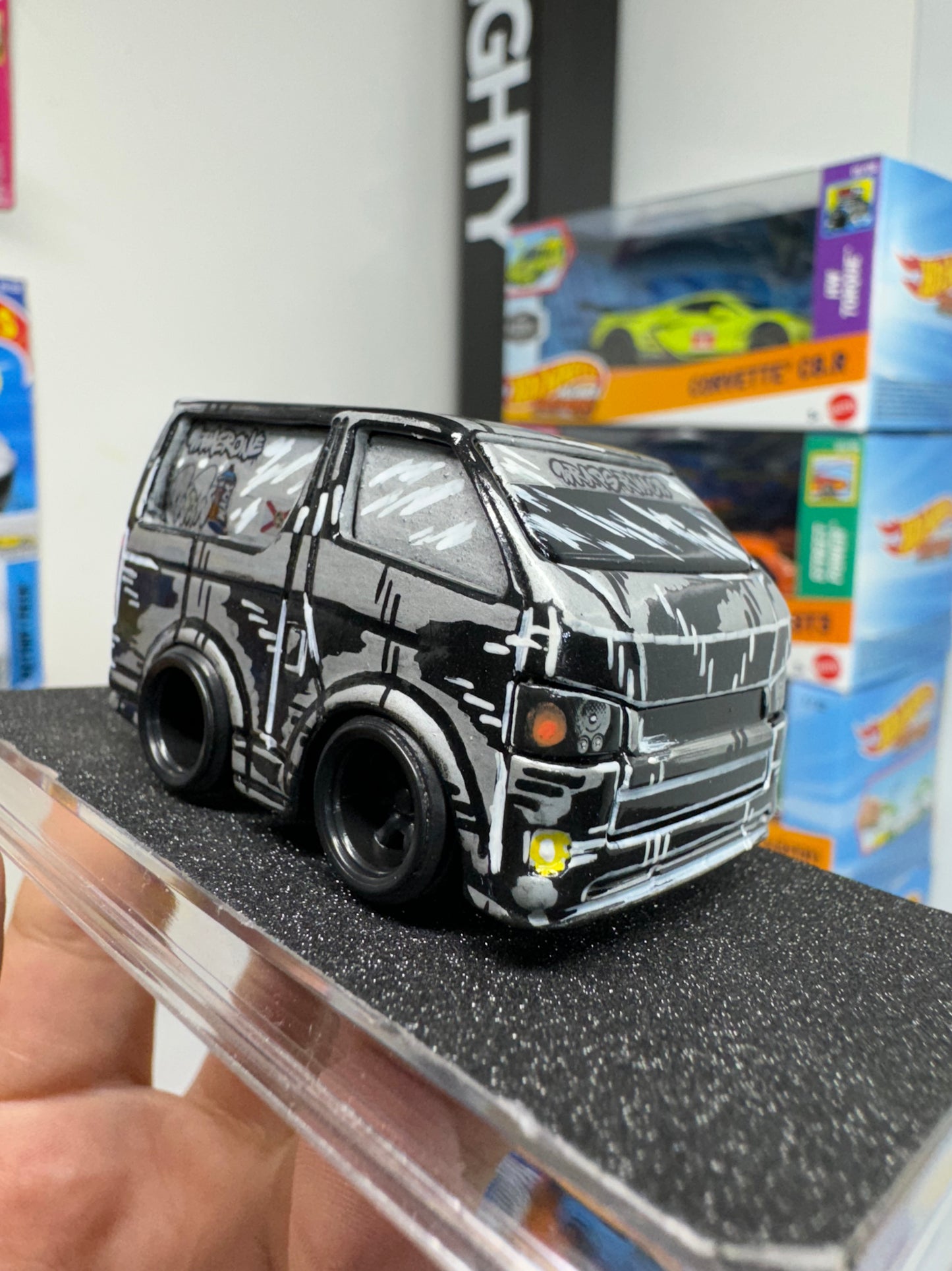 Custom Manga Car Tuned Toyota HiACE H200 (1 of 1)