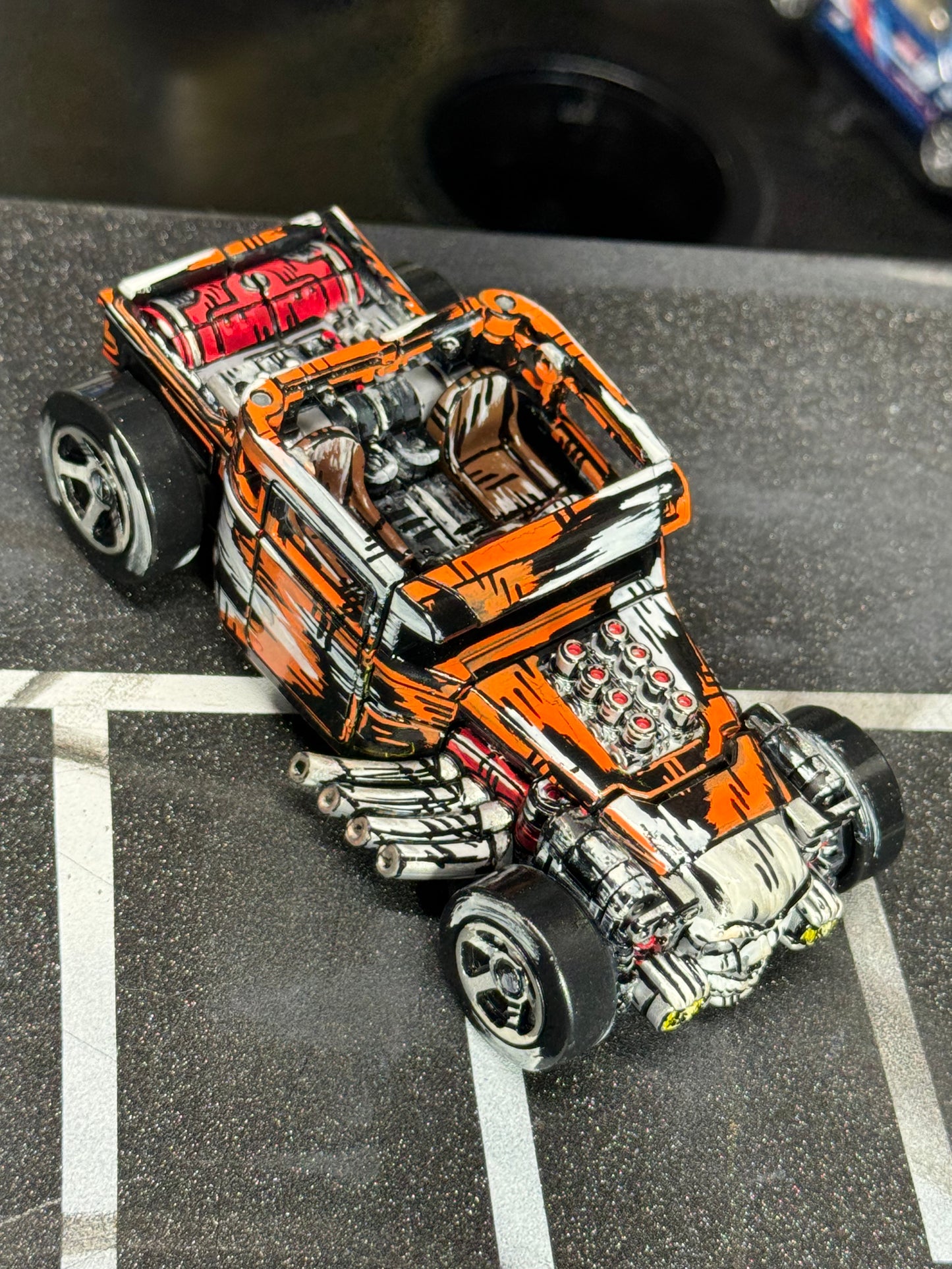 Manga Bone Shaker Transformer Hot Wheels (1 of 1)
