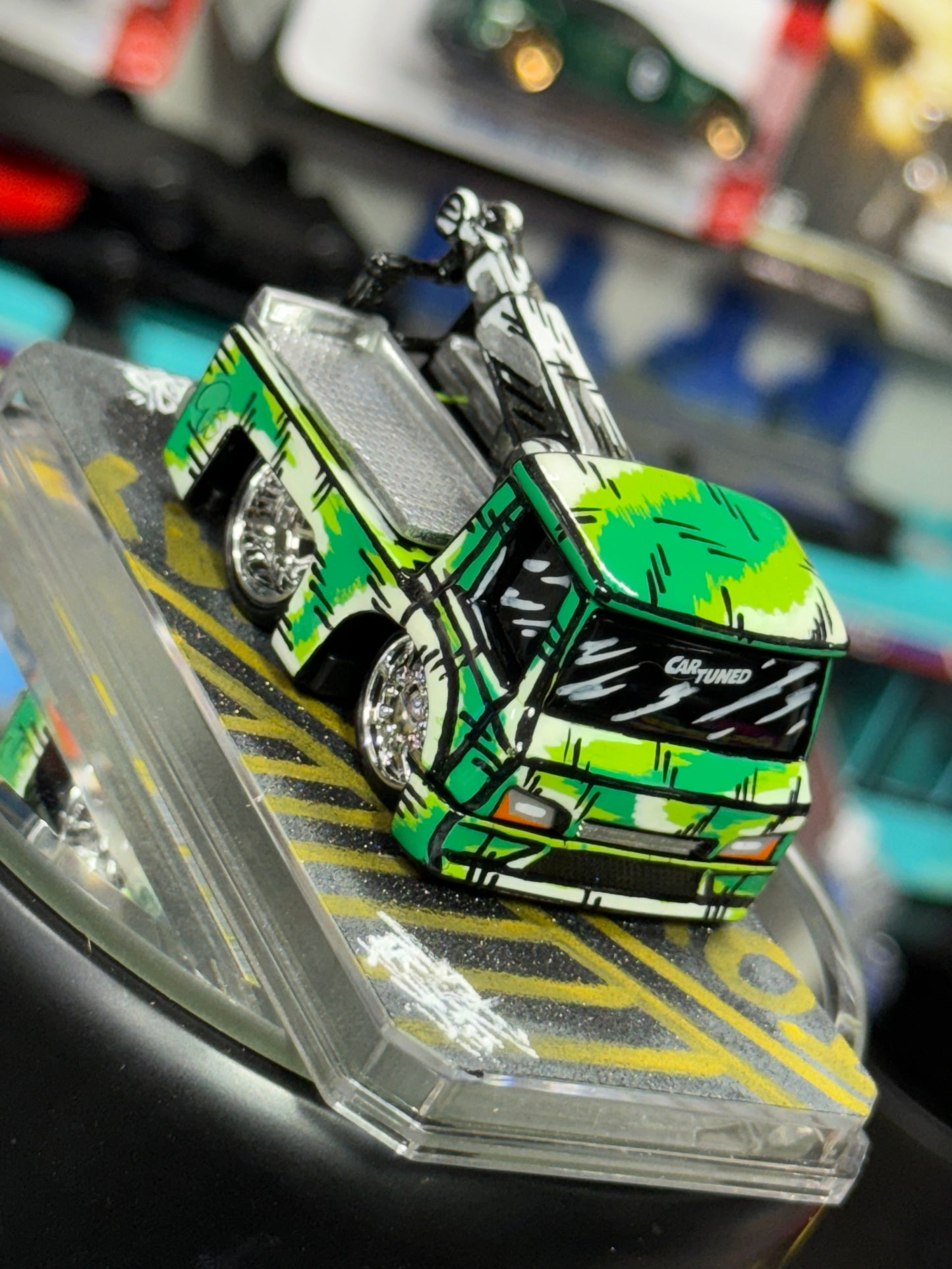 Manga Car Tuned Box Truck Tow Truck Conversion (1 of 1)