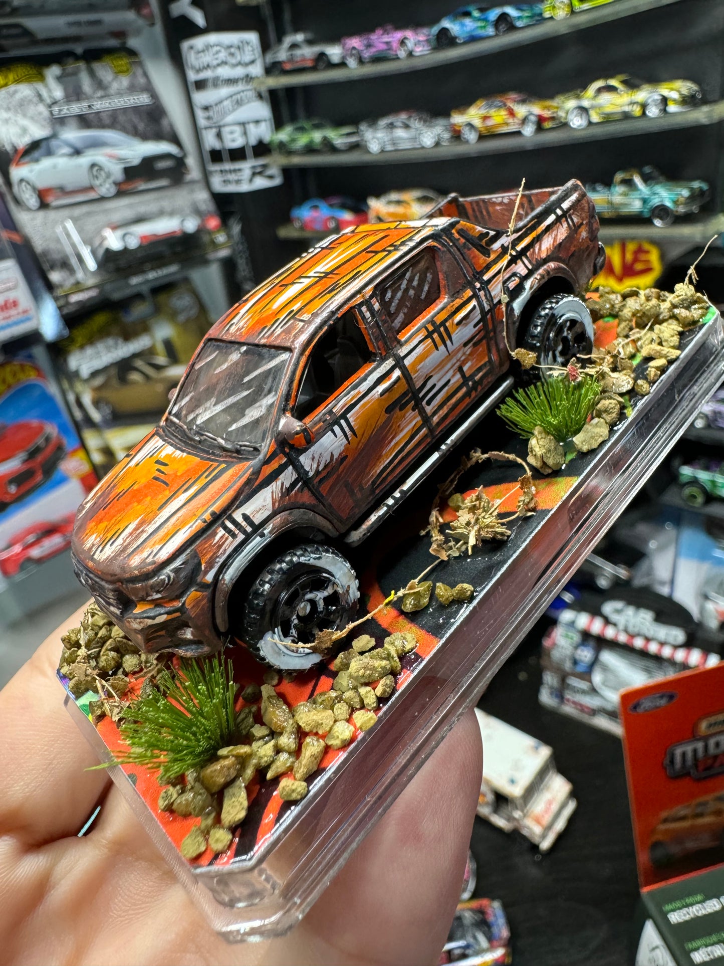 Manga Toyota Hilux Pick Up Matchbox Custom (1 of 1)