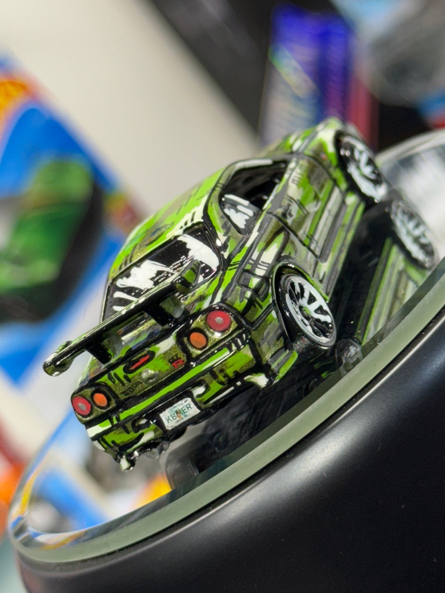 Manga Hot Wheels Nissan Skykine GT-R R34 (1 of 1)