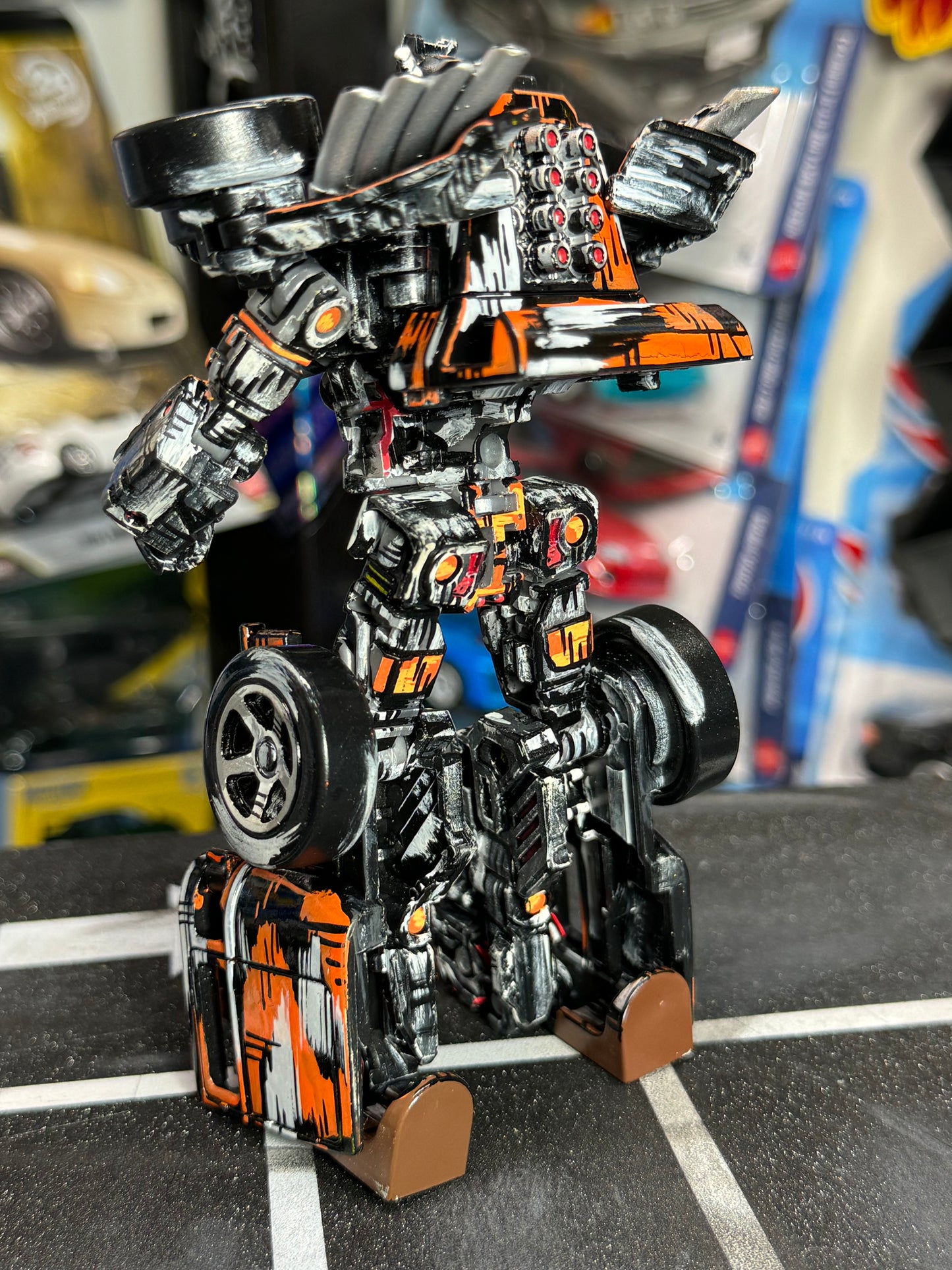 Manga Bone Shaker Transformer Hot Wheels (1 of 1)