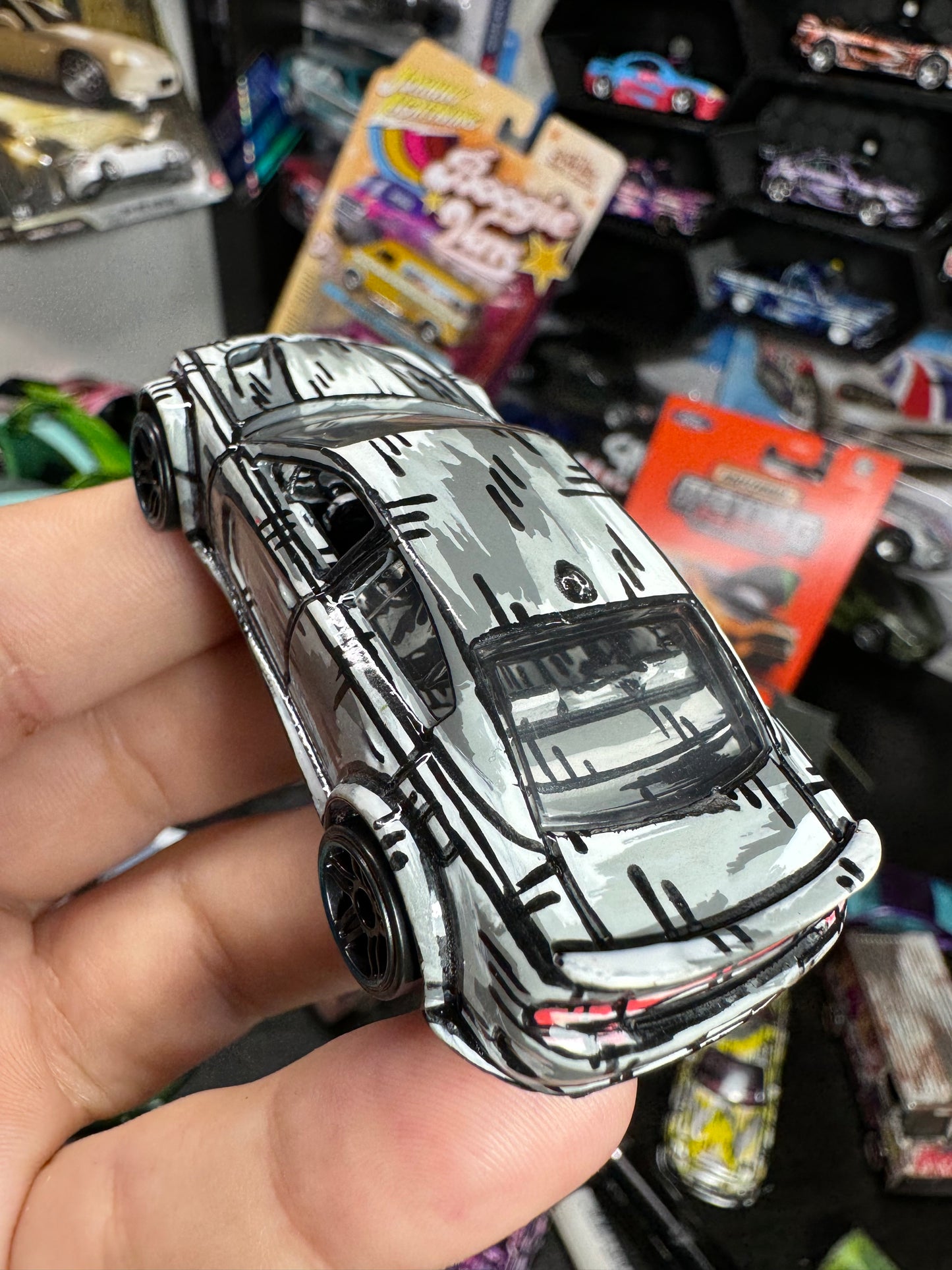 Manga Dodge Charger Hellcat Hot Wheels (1 of 1)