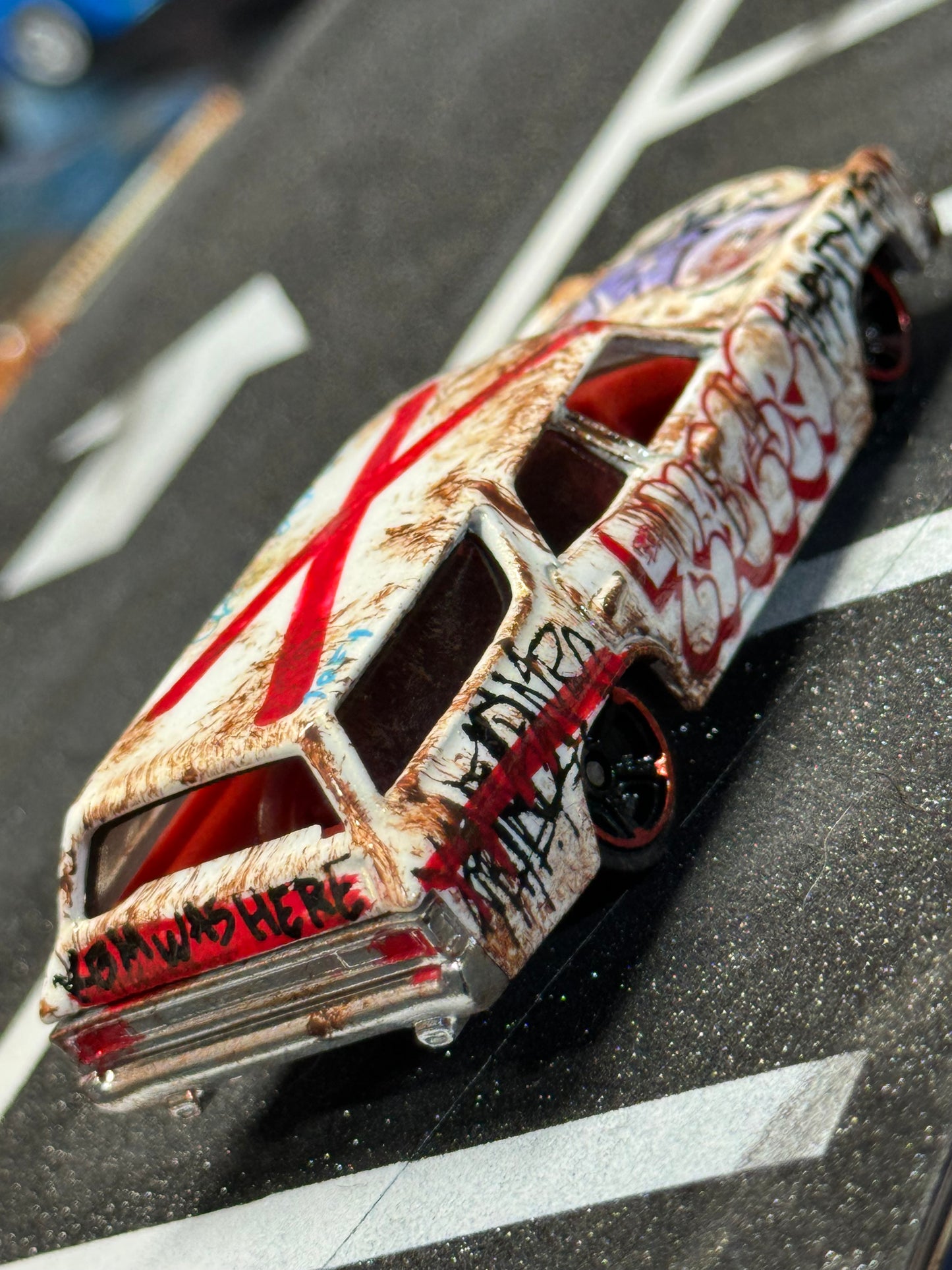 Graffiti Chevelle Wagon Hot Wheels (1 of 1)