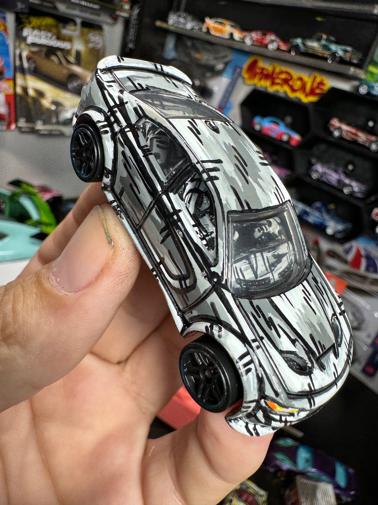 Manga Dodge Charger Hellcat Hot Wheels (1 of 1)