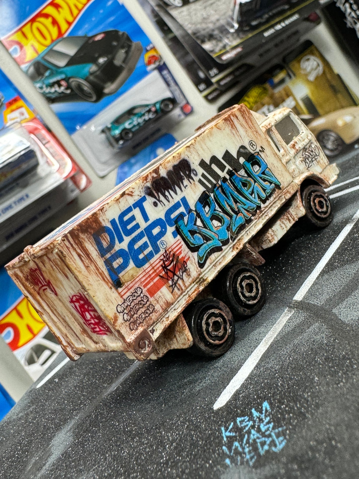 Graffiti Pepsi Box Truck Majorette (1 of 1)