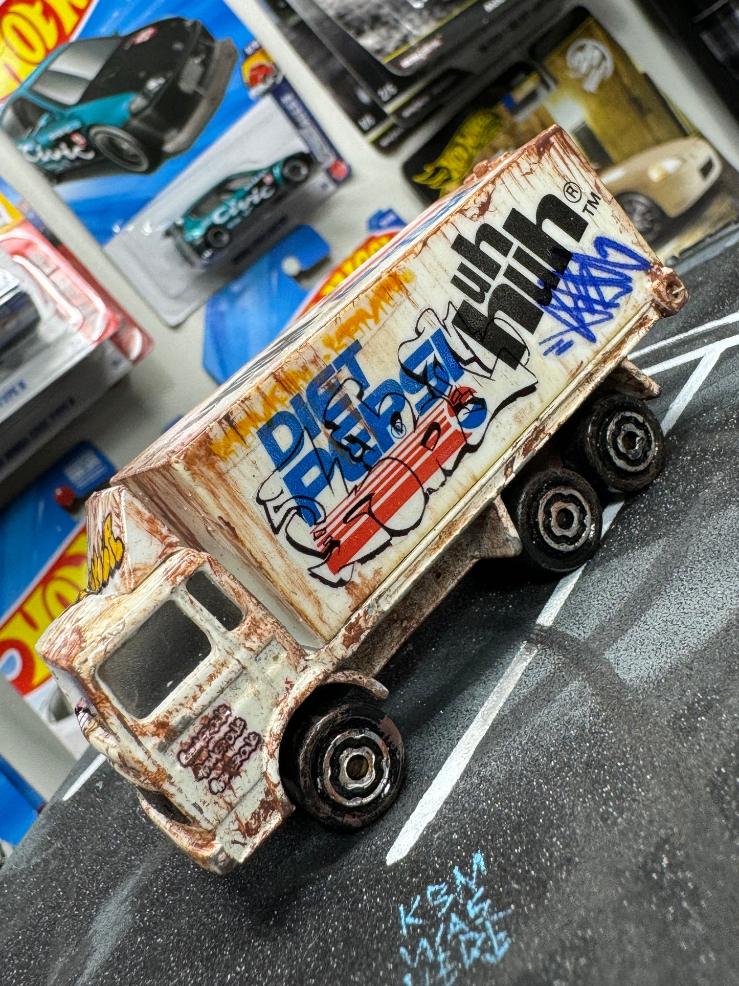 Graffiti Pepsi Box Truck Majorette (1 of 1)