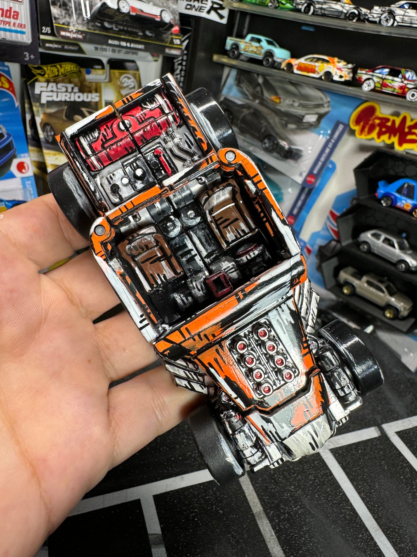 Manga Bone Shaker Transformer Hot Wheels (1 of 1)
