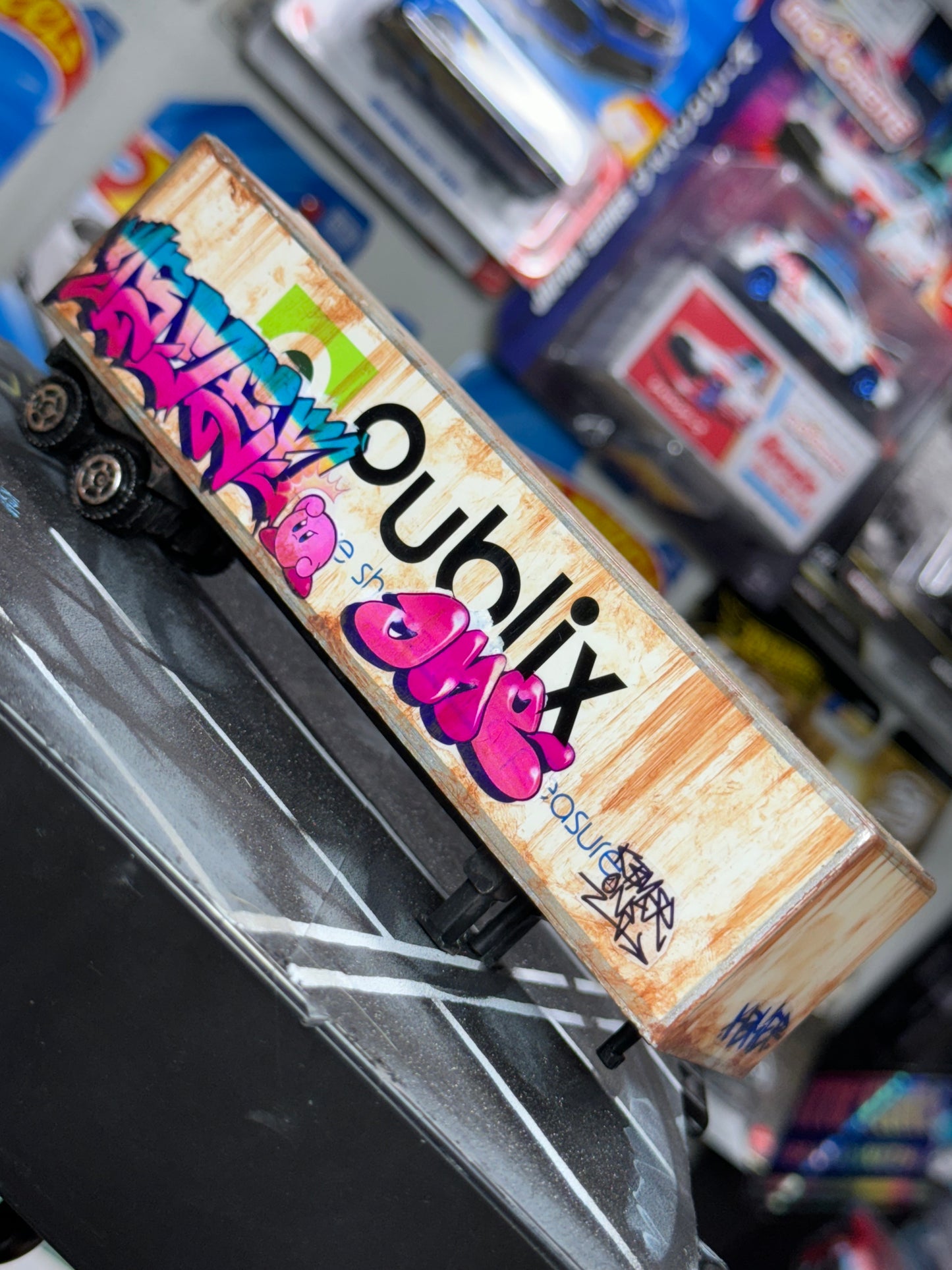 Graffiti Publix Semi Trailer (1 of 1)