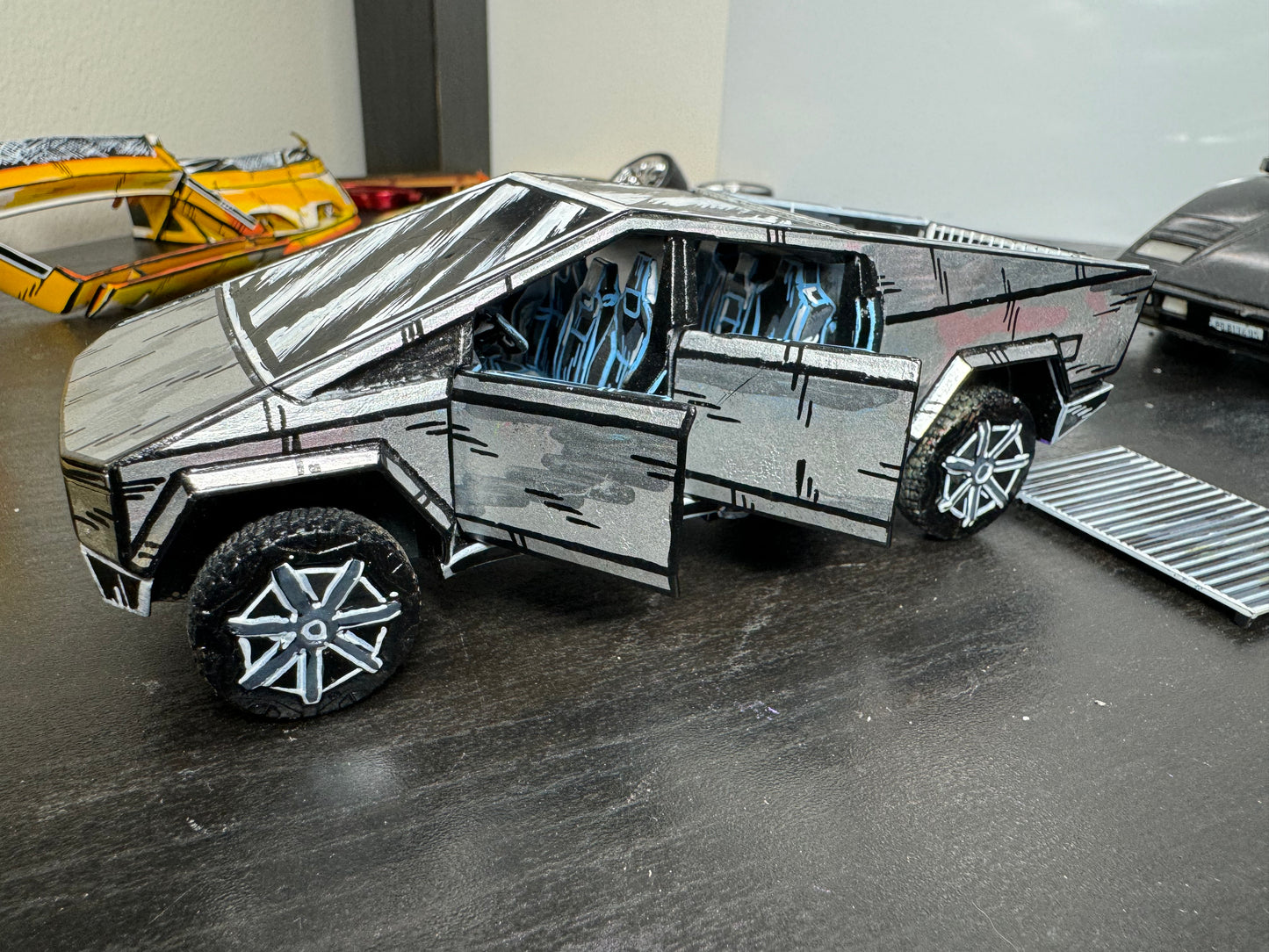 Manga Tesla Cybertruck (1 of 1)