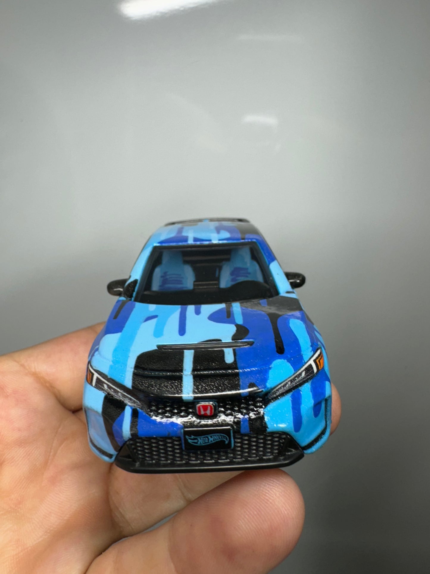 Camo Drip Honda Civic Type R Hot Wheels Pull Back Speeders (1 of 1)