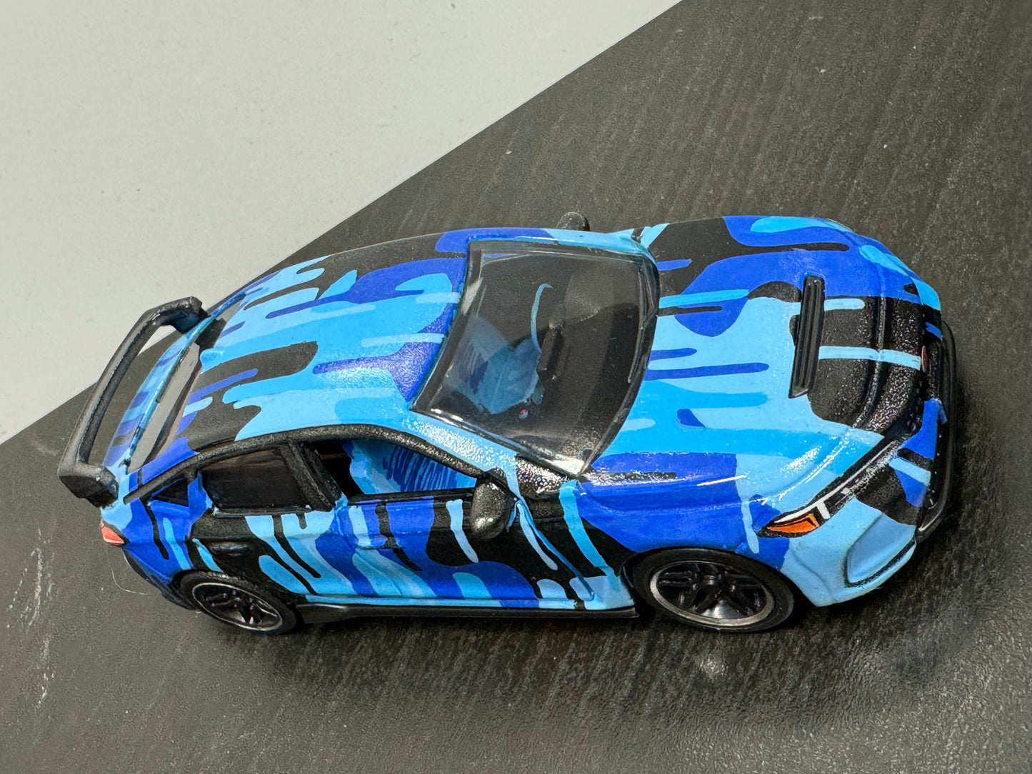 Camo Drip Honda Civic Type R Hot Wheels Pull Back Speeders (1 of 1)